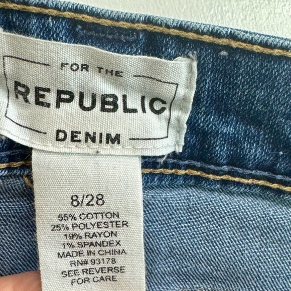 For The Republic Jeans ~ Size 8/28 - Picture 3 of 3